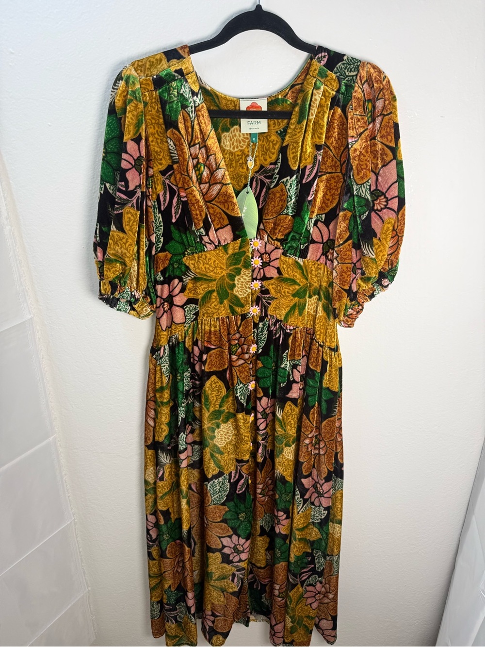 NWT FARM Rio Garden Black Floral Velvet Midi Dress Size Medium - Picture 3 of 7